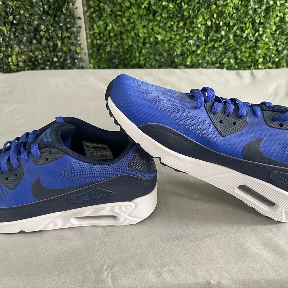 Sneakers - Picture 3 of 6